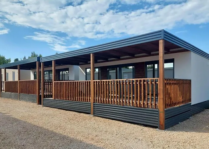 Beautiful In בית נופש