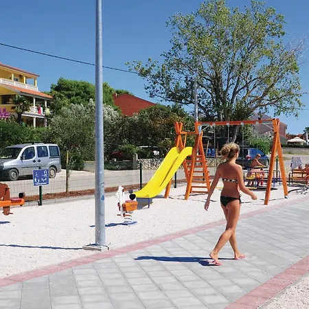 Casa de Férias Beautiful In Privlaka (Zadar)